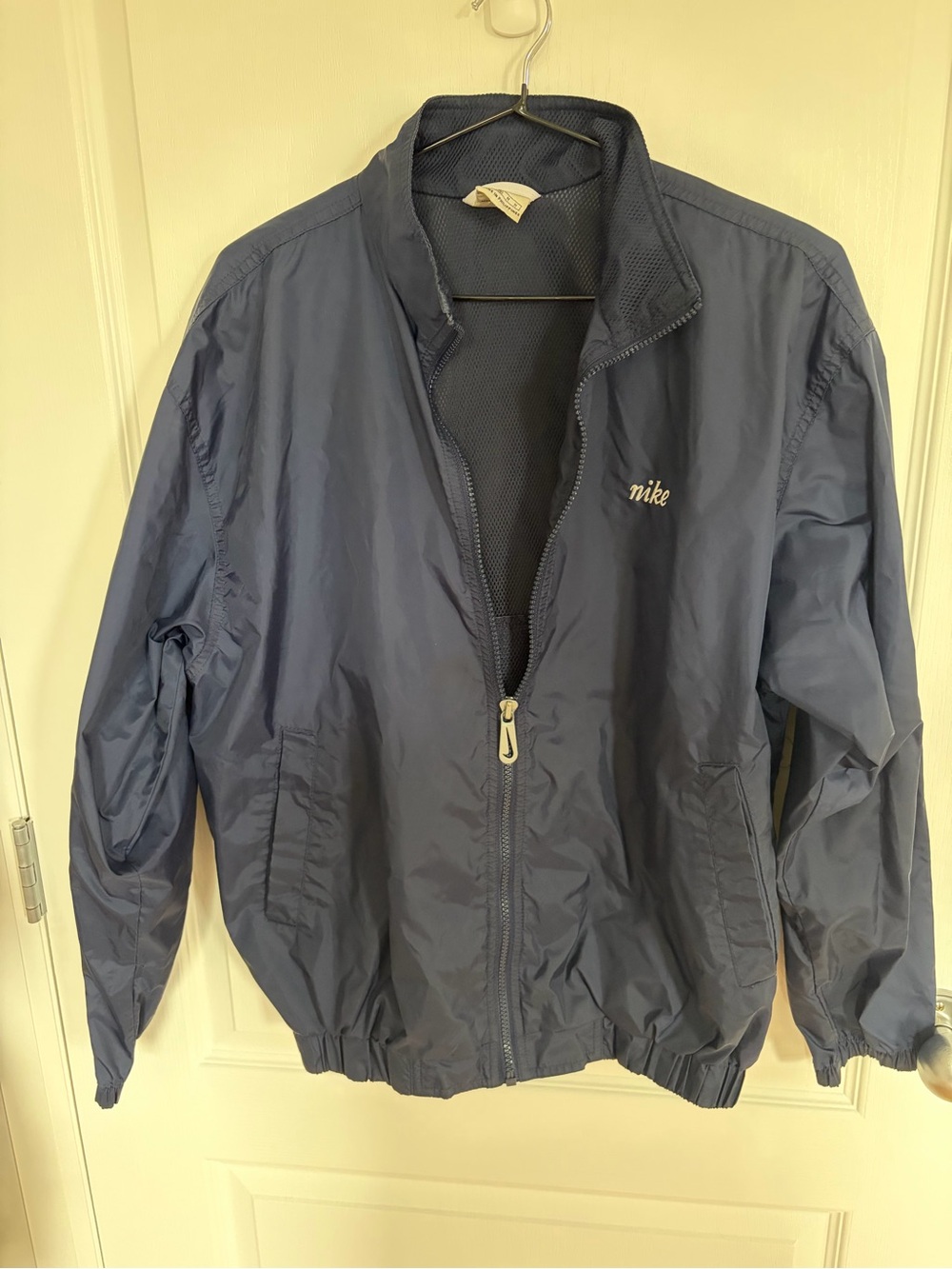 Nike Men's Windbreaker Jacket in Navy
